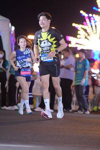 BIB: 0077, 197997
                            <button type="button" onclick="openModal(23192345)" class="btn btn-primary btn-sm float-right btn-popup" data-toggle="modal" data-target=".modal-high-quality">
                        <i class="fas fa-shopping-cart"></i> Add to Cart
                    </button>
                                            <button type="button" onclick="isThisMe(23192345, true)" class="btn btn-success btn-sm float-right btn-popup btn-isme hidden" data-toggle="tooltip" data-placement="bottom" title="นี่คือรูปของคุณใช่ไหม คลิกที่นี่เพื่อเอาเข้าอัลบั้ม">
                        <i class="fas fa-plus"></i> Add to album
                    </button>
                    <button type="button" onclick="isThisMe(23192345, false)" class="btn btn-warning btn-sm float-right btn-popup btn-isnotme hidden">
                        <i class="fas fa-ban"></i> Remove from album
                    </button>